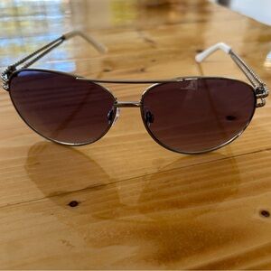 Foster Grant Stylish Silver Sunglasses